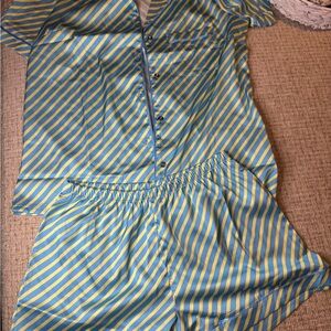 NWOT Blue and Yellow Striped Set